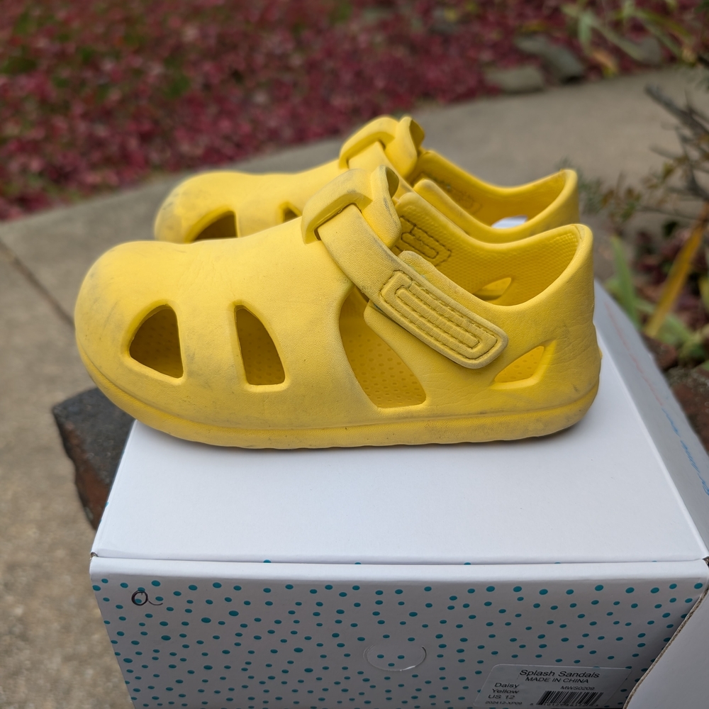Ten Little Toddler Splash Sandals In Daisy Yellow - Picture 6 of 8